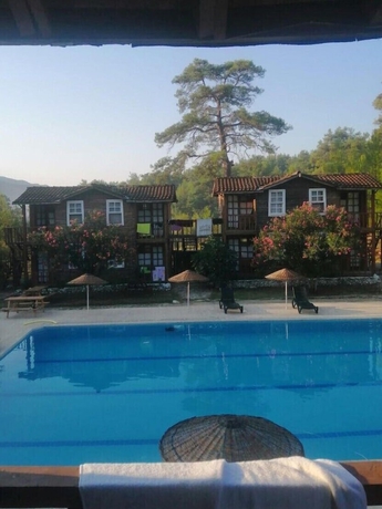 Imagen de la piscina del Olympos Park. Foto 18