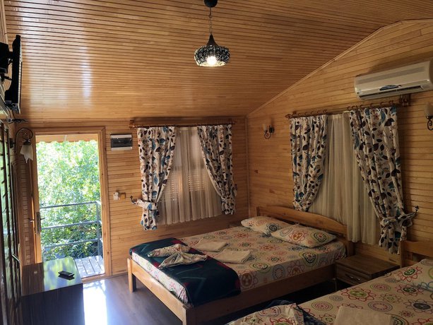Imagen de la habitación del Olympos Varuna Pension. Foto 7