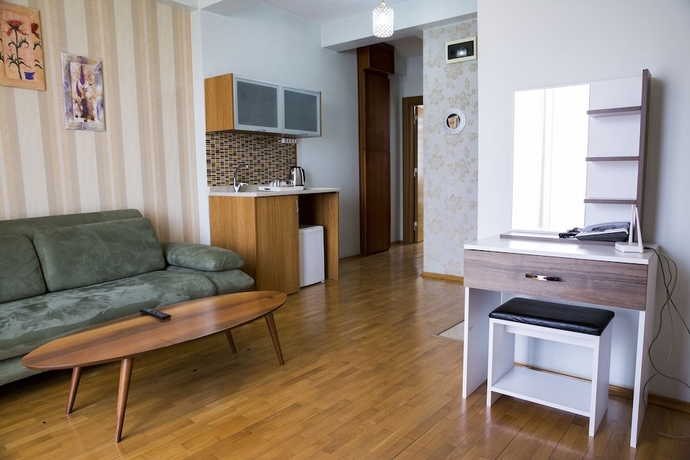 Imagen de la habitación del Omar Sultan Suites. Foto 10