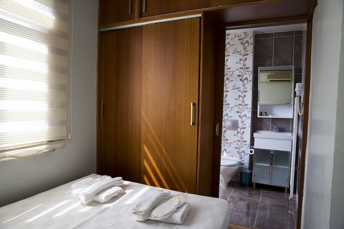 Imagen de la habitación del Omar Sultan Suites. Foto 11