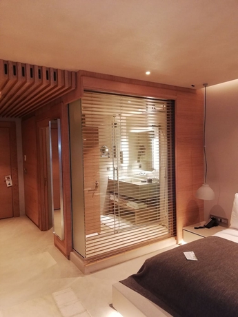 Imagen de la habitación del Omm Inn. Foto 2