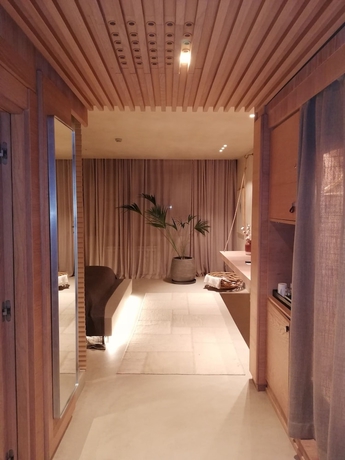 Imagen de la habitación del Omm Inn. Foto 3