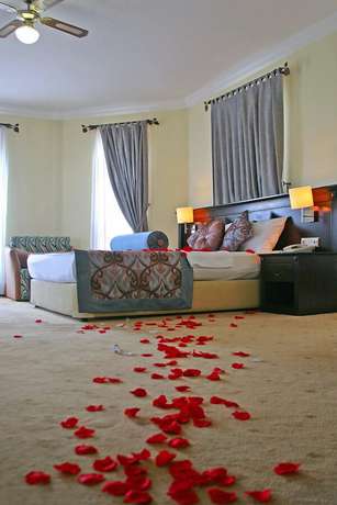 Imagen de la habitación del Omur Hotel. Foto 5
