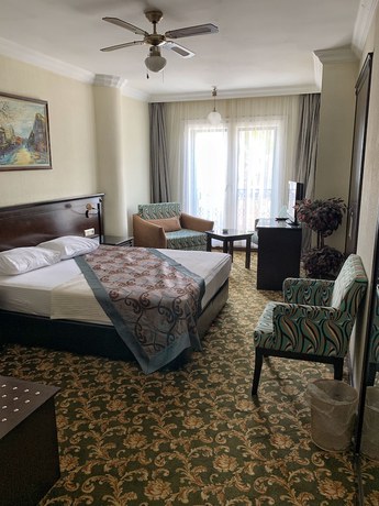 Imagen de la habitación del Omur Hotel. Foto 7