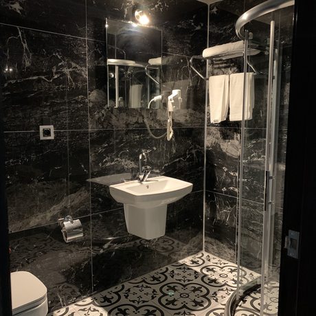 Imagen de la habitación del Omur Hotel. Foto 10