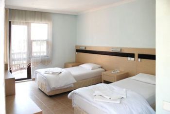 Imagen de la piscina del On Hotel. Foto 12