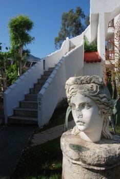 Imagen de los exteriores del On Hotel. Foto 10