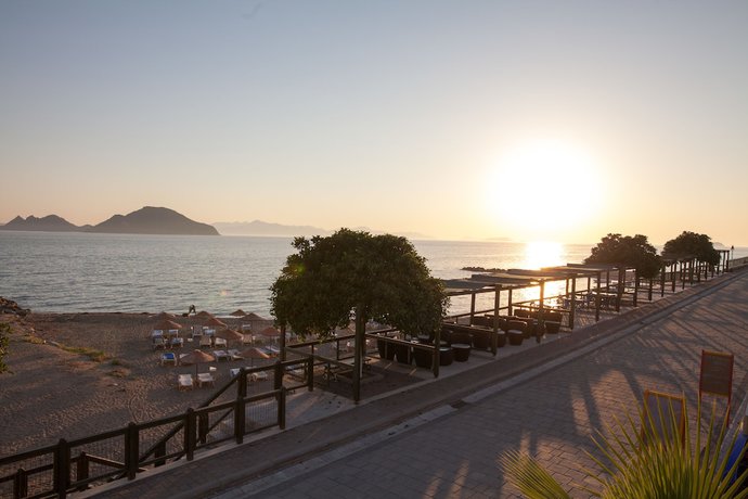 Imagen de los exteriores del One More Day Hotel, Bodrum. Foto 11