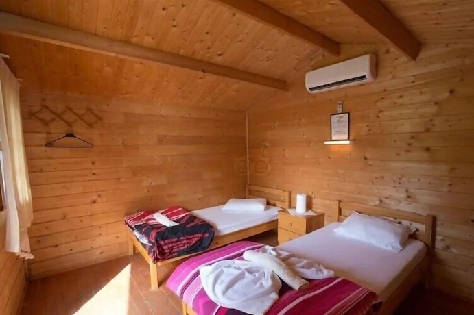 Imagen de la habitación del Onur Motel Faralya. Foto 11