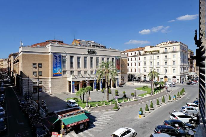 Imagen de la habitación del Opera 58. Foto 17