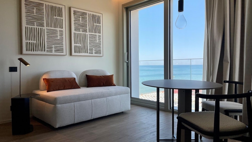 Imagen de la habitación del Opera Suite hotel Pesaro. Foto 11