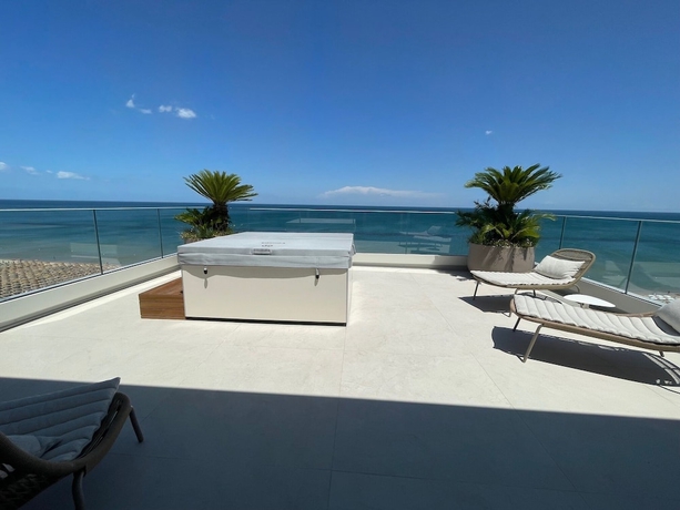 Imagen de la habitación del Opera Suite hotel Pesaro. Foto 14