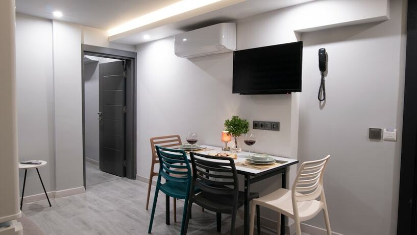 Imagen de la habitación del Opera Suites. Foto 13