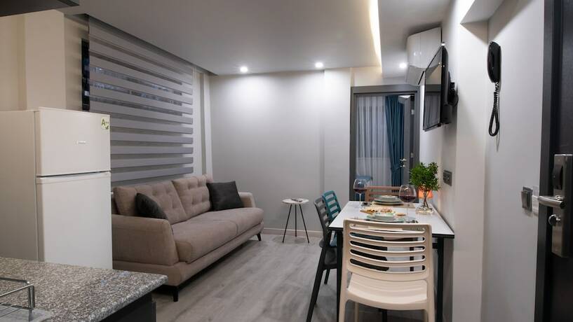 Imagen de la habitación del Opera Suites. Foto 18