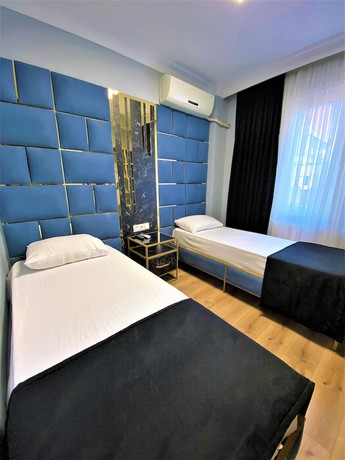 Imagen de la habitación del Orange Airport Hotel. Foto 10