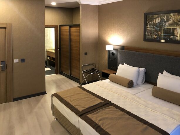Imagen de la habitación del Orange Hotel. Foto 14