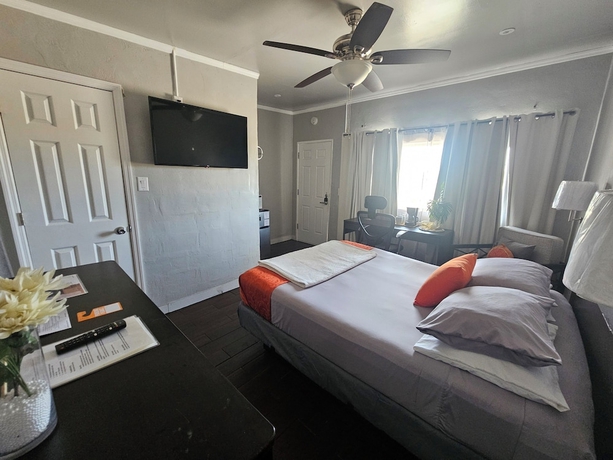 Imagen de la habitación del Orange Motel. Foto 5