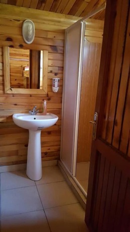 Imagen de la habitación del Oranj Ranch Hotel. Foto 8