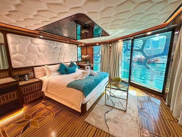 Imagen de la habitación del Orchid Overnight Superyacht. Foto 12