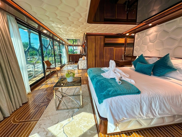 Imagen de la habitación del Orchid Overnight Superyacht. Foto 18