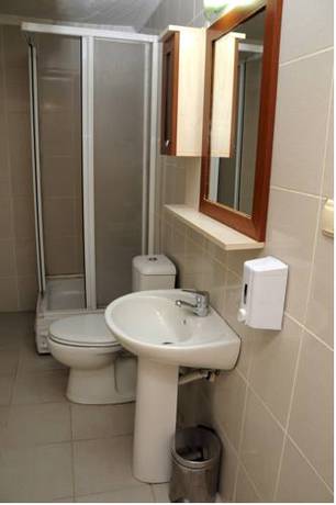 Imagen de la habitación del Oreko Express. Foto 2