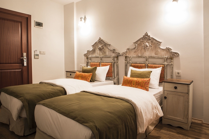 Imagen de la habitación del Oriella Hotel. Foto 10