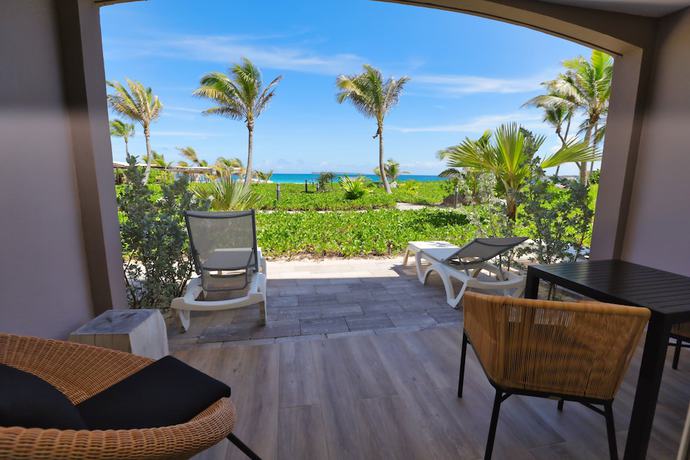 Imagen de la habitación del Orient Beach Hotel. Foto 8
