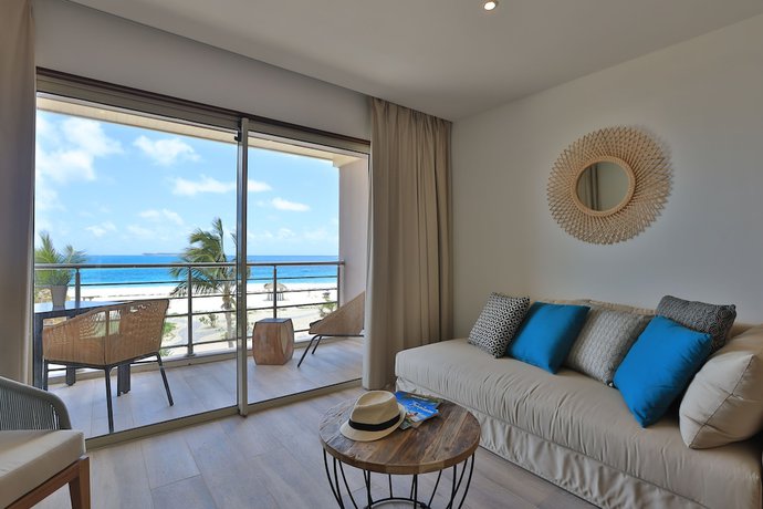 Imagen de la habitación del Orient Beach Hotel. Foto 9