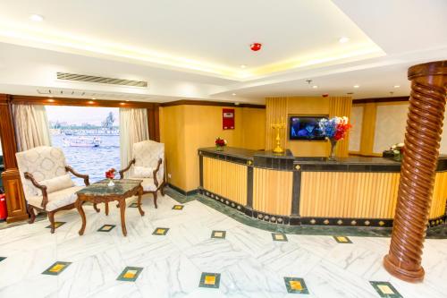 Imagen general del Orient Sun Times Nile Cruise-Every Monday from Luxor for 04 & 07 Nights - Every Friday From Aswan fo. Foto 10