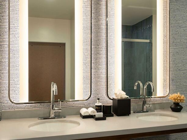 Imagen de la habitación del Origin Kansas City Riverfront, a Wyndham Hotel. Foto 31