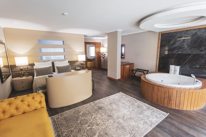 Imagen de la habitación del Orka Cove Hotel Penthouse and Suites - Adults Only. Foto 12
