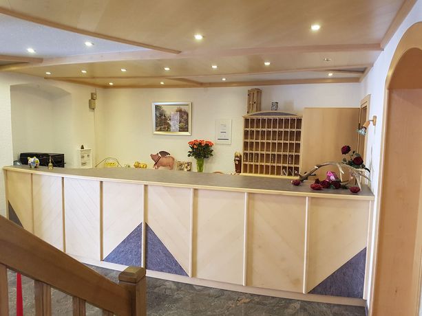 Imagen de los interiores del Osserhotel. Foto 18