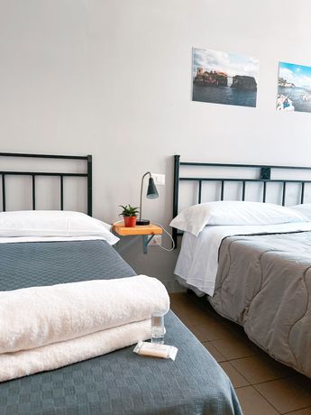 Imagen de la habitación del Ostello Bello Napoli. Foto 15