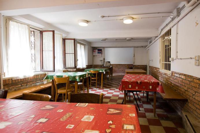 Imagen del bar/restaurante del Ostello Domus Civica. Foto 2