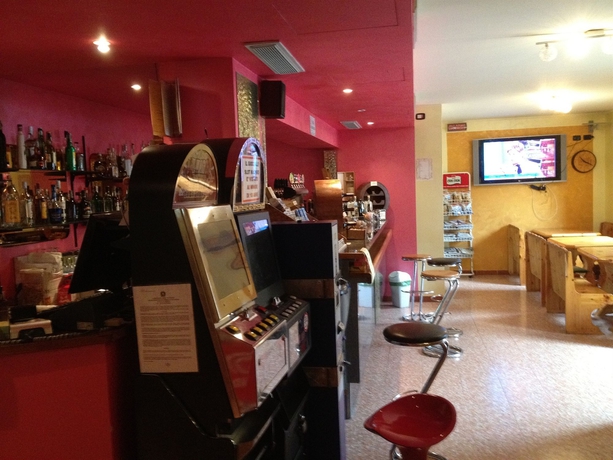 Imagen del bar/restaurante del Ostello Trentapassi. Foto 3