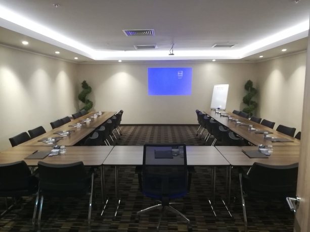 Imagen de los interiores del Ostimpark Business Hotel. Foto 18