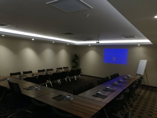 Imagen de los interiores del Ostimpark Business Hotel. Foto 19