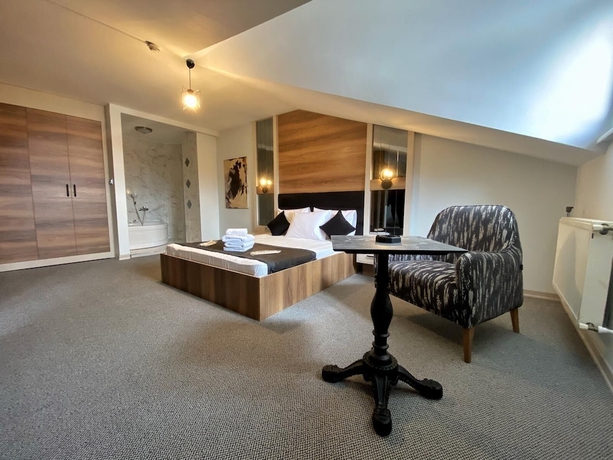 Imagen de la habitación del Otel 374. Foto 4