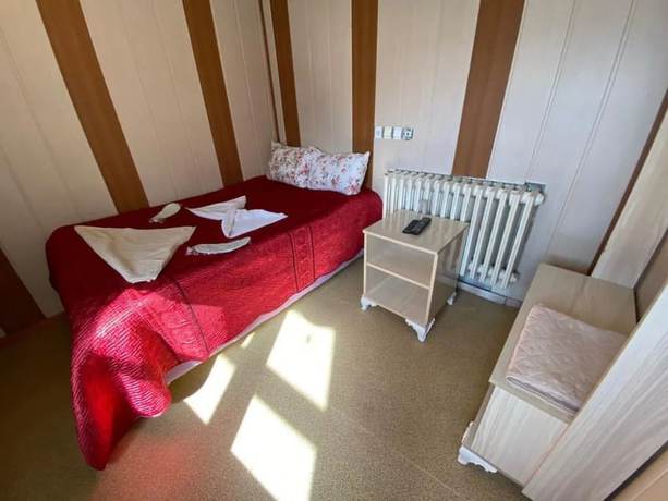 Imagen de la habitación del Otel B&uuml;y&uuml;k Doğu. Foto 10