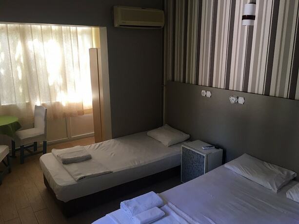 Imagen de la habitación del Otel Dolphine. Foto 17