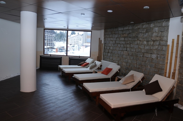 Imagen de la piscina del Otel Fahri, Osmangazi. Foto 18