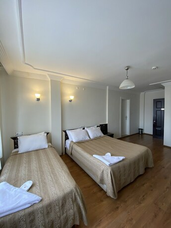 Imagen de la habitación del Otel King. Foto 20