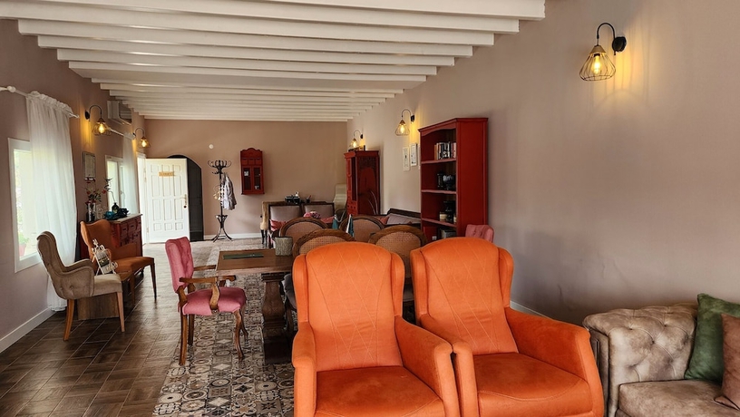 Imagen de los interiores del Otel Naturla G&ouml;l Evi. Foto 18