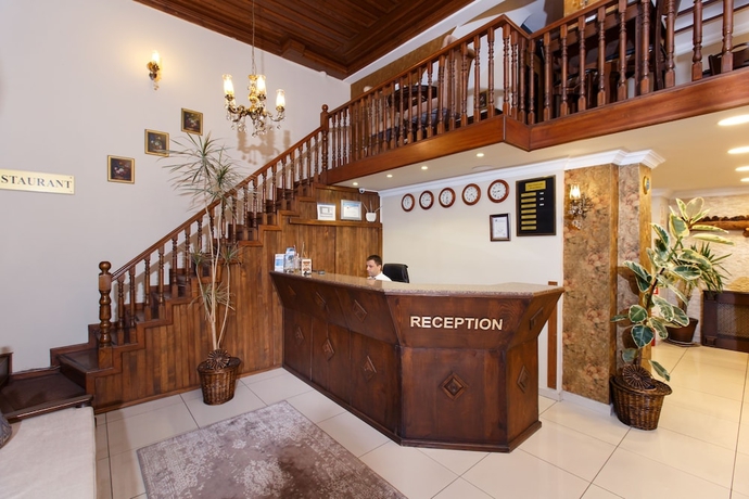 Imagen de los interiores del Otel Tahir Aga Konagi. Foto 17