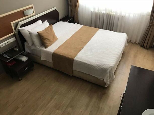 Imagen general del Otel Yalta. Foto 3