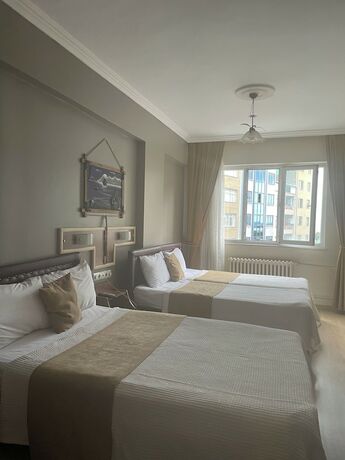 Imagen de la habitación del Otel Yalta. Foto 14