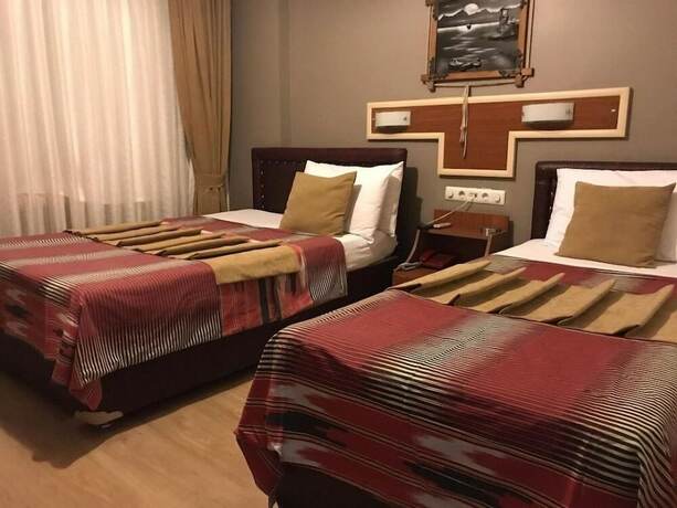 Imagen general del Otel Yalta. Foto 7