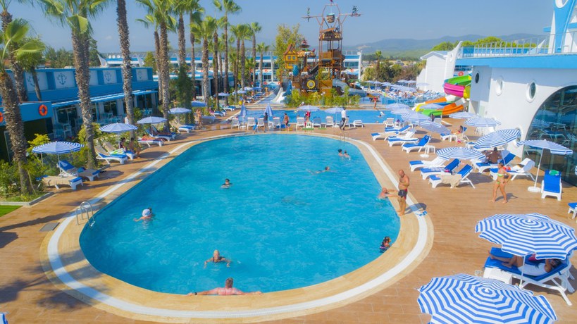 Imagen de la piscina del Otium Family Club Marine Beach - All Inclusive. Foto 11
