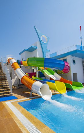 Imagen de la piscina del Otium Family Club Marine Beach - All Inclusive. Foto 14