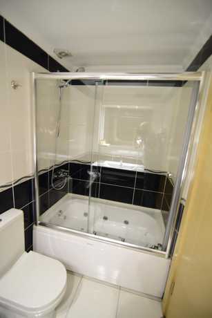 Imagen de la habitación del &Ouml;zdemir Palas Hotel. Foto 8